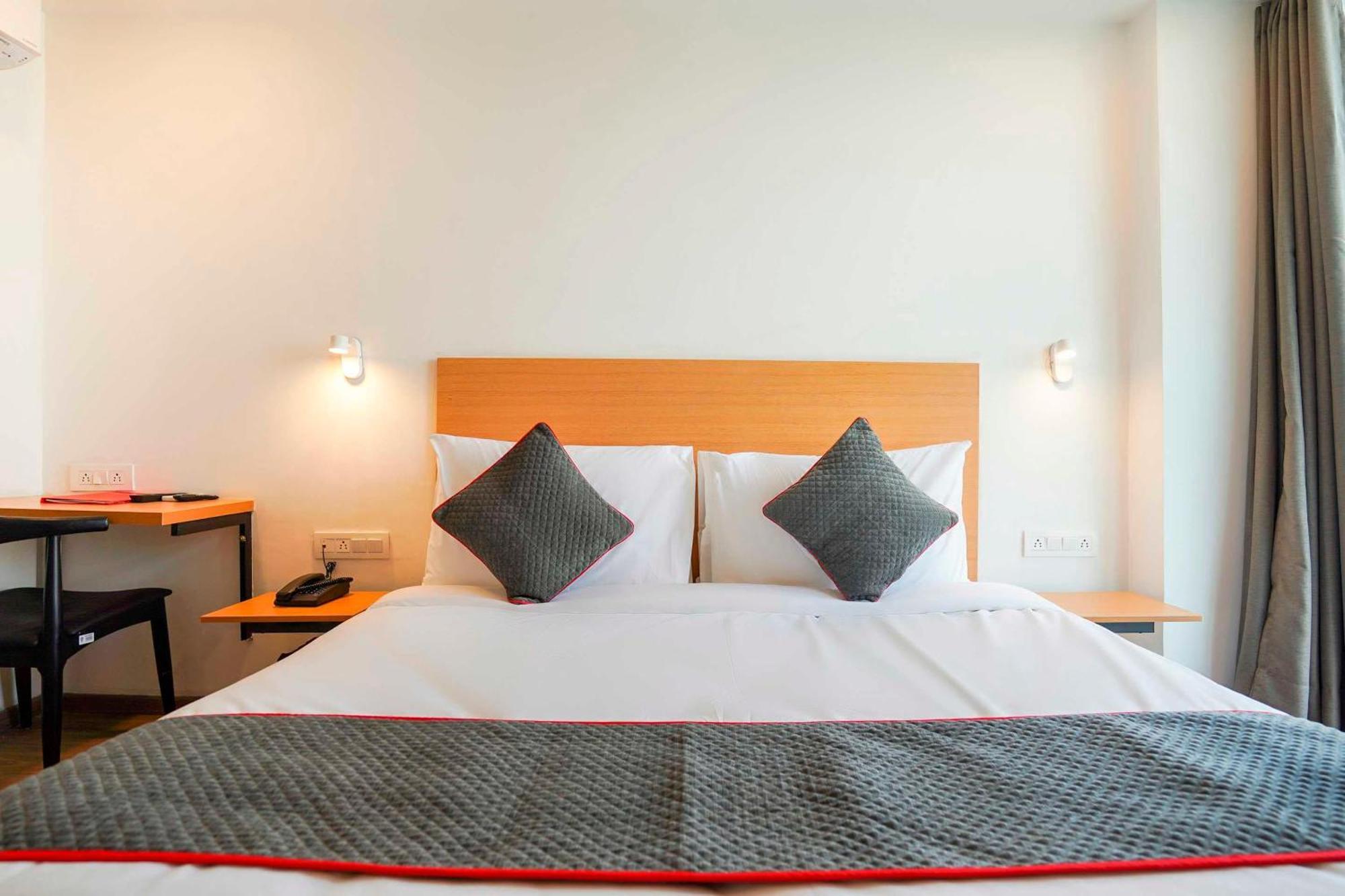 Townhouse O Hotel Aditya Residency Near Parthala Over Bridge Sector 121 Noida Indirapuram Zewnętrze zdjęcie