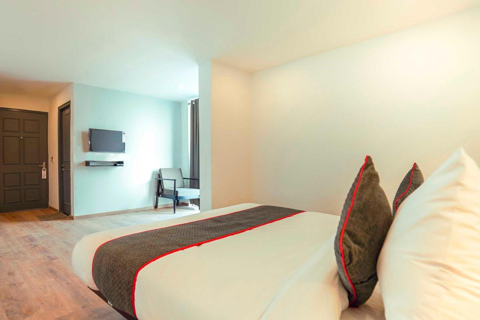 Townhouse O Hotel Aditya Residency Near Parthala Over Bridge Sector 121 Noida Indirapuram Zewnętrze zdjęcie