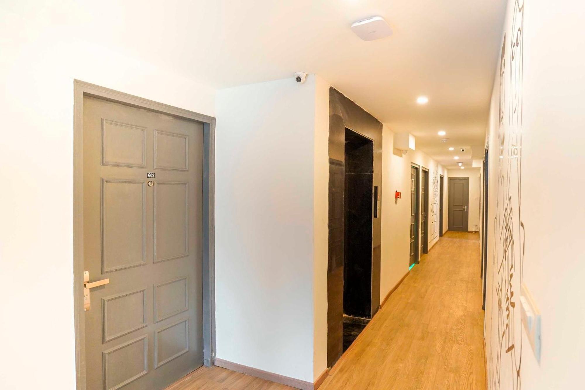 Townhouse O Hotel Aditya Residency Near Parthala Over Bridge Sector 121 Noida Indirapuram Zewnętrze zdjęcie