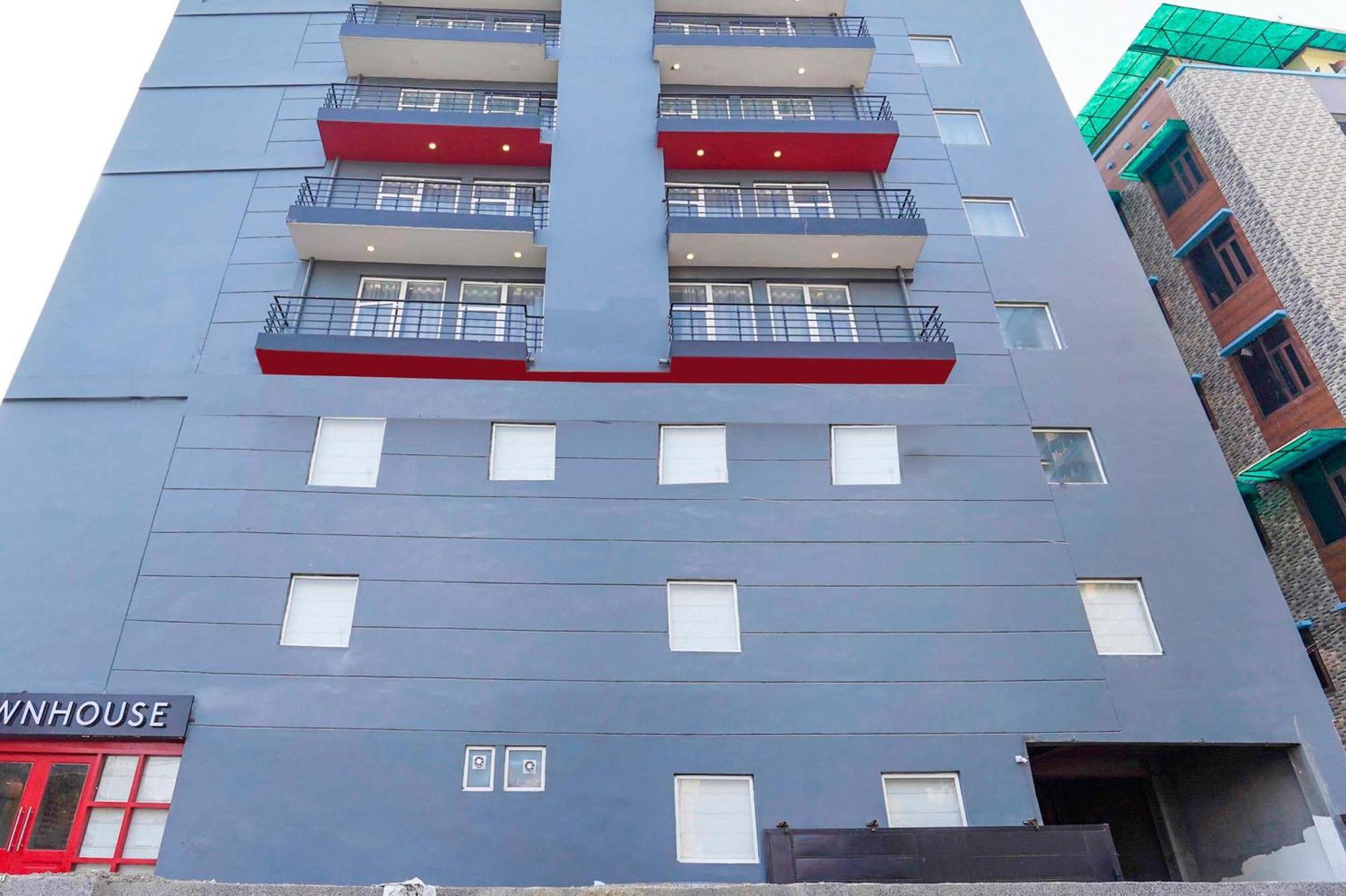 Townhouse O Hotel Aditya Residency Near Parthala Over Bridge Sector 121 Noida Indirapuram Zewnętrze zdjęcie