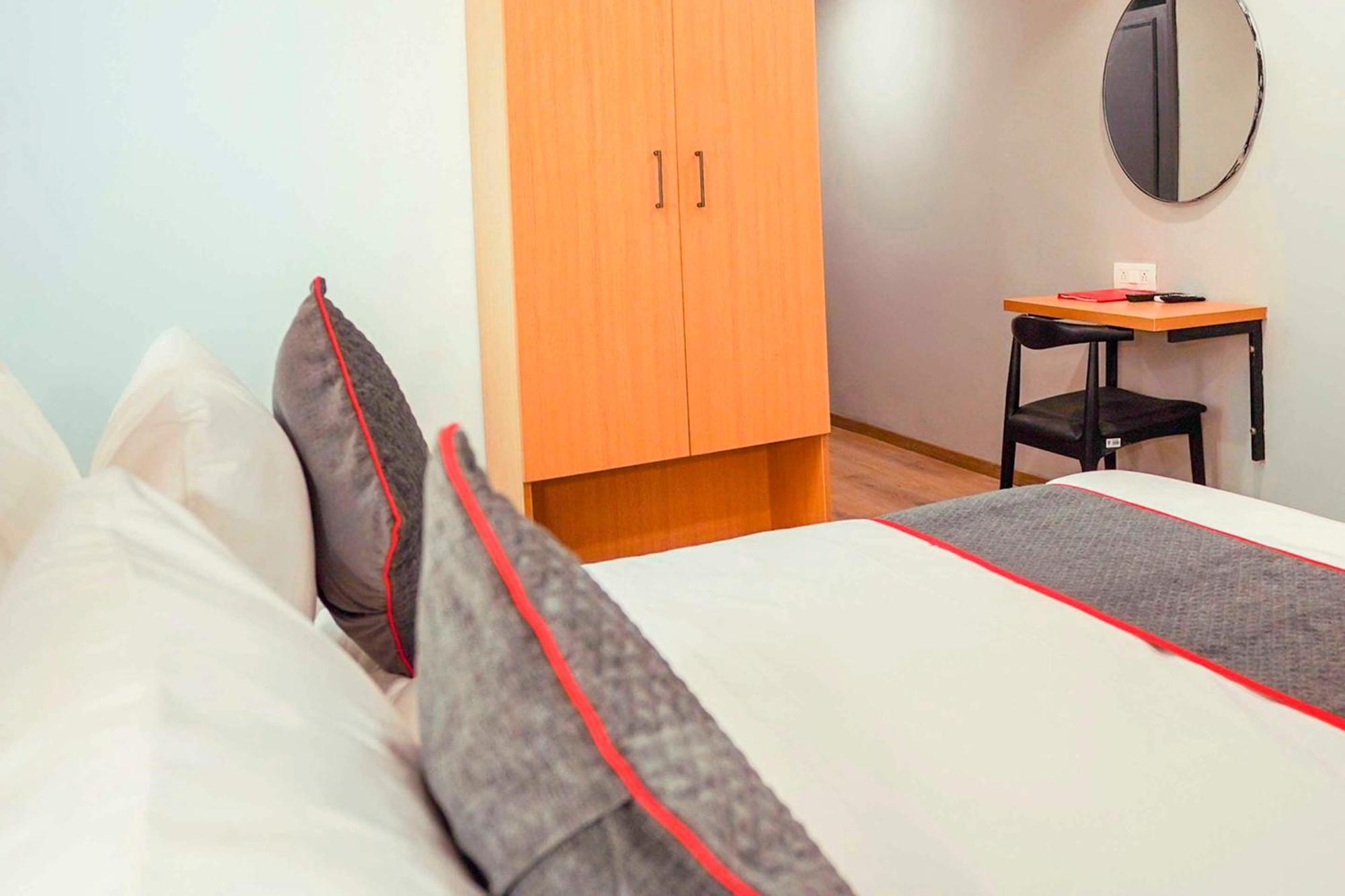 Townhouse O Hotel Aditya Residency Near Parthala Over Bridge Sector 121 Noida Indirapuram Zewnętrze zdjęcie