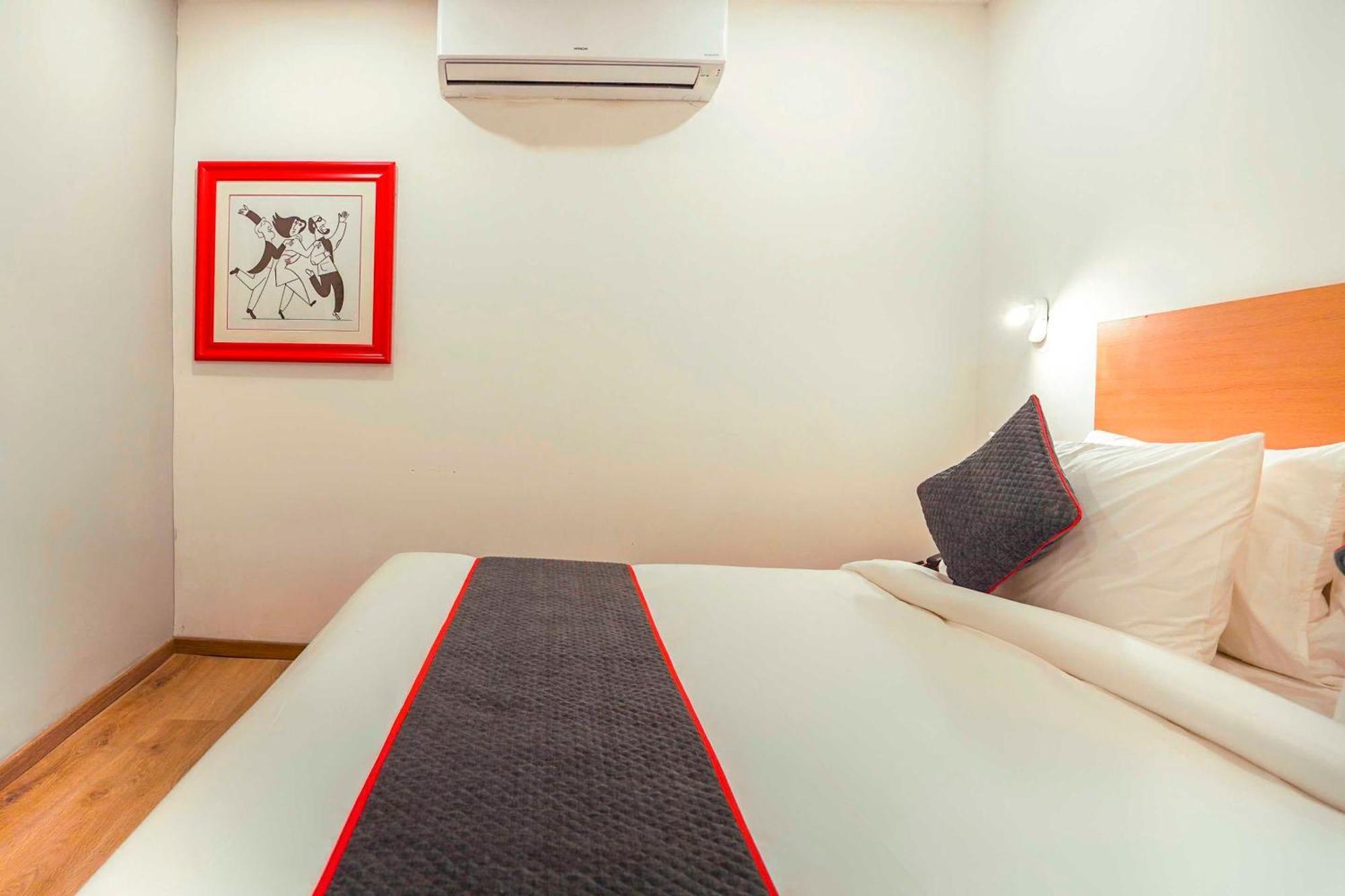Townhouse O Hotel Aditya Residency Near Parthala Over Bridge Sector 121 Noida Indirapuram Zewnętrze zdjęcie